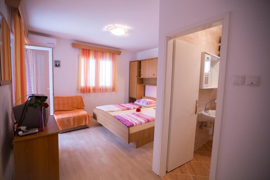 Apartments Dunja Piric Lopar Bilik gambar