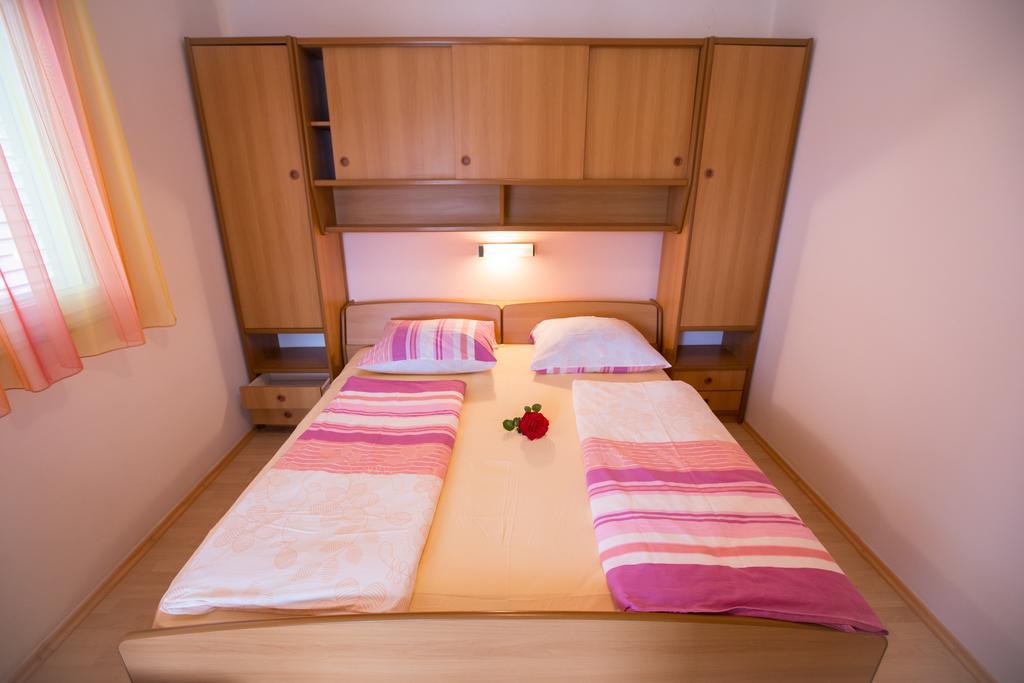 Apartments Dunja Piric Lopar Bilik gambar